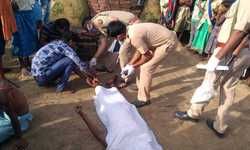 चंदौली- युवक ने छत की सीलिंग से झूलकर बीती देर रात मौत को लगाया गले, शव देखकर परिजन रह गये सन्न- शव को कब्जे में लेकर अग्रिम करवाई में जुटी पुलिस- कंदवा थाना क्षेत्र के अरंगी गांव का मामला।।