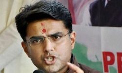 खूब बरसे पायलट ...अपनी ही सरकार पर खूब बरसे पायलट ...अपनी ही सरकार पर