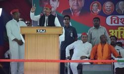 अयोध्या से आंनद सेन की जीत तय है, जनता परिवर्तन के मूड में है: अखिलेश यादव अयोध्या से आंनद सेन की जीत तय है, जनता परिवर्तन के मूड में है: अखिलेश यादव