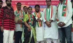 क्रिकेटर रविंद्र जडेजा के पिता और बहन कांग्रेस में शामिल