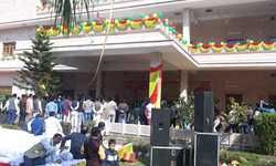 पार्टी कार्यालय में धूम धाम से मनाया जा रहा है शिवपाल सिंह यादव का जन्मदिन, कार्यालय मेंमुस्लिम धर्म गुरु ने कराई दुआ