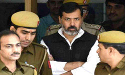 ललई, धनन्जय व प्रिंसू के खिलाफ गिरफ्तारी वारंट ललई, धनन्जय व प्रिंसू के खिलाफ गिरफ्तारी वारंट