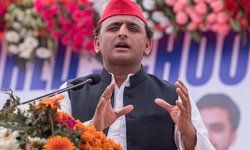 हाईकोर्ट दखल न देता तो बच जाता आरोपी सेंगर :अखिलेश हाईकोर्ट दखल न देता तो बच जाता आरोपी सेंगर :अखिलेश