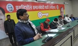 प्रसपा लड़ेगी हिंदी की लड़ाई- शिवपाल यादव प्रसपा लड़ेगी हिंदी की लड़ाई- शिवपाल यादव