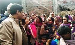 मऊ : धर्मांतरण की सूचना पर पहुंची पुलिस ने एक आरोपित को हिरासत में लिया