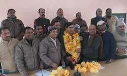 अधिवक्ता एकता मंच ने नवनिर्वाचित अध्यक्ष का स्वागत किया अधिवक्ता एकता मंच ने नवनिर्वाचित अध्यक्ष का स्वागत किया