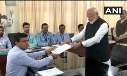 पीएम नरेंद्र मोदी ने वाराणसी संसदीय क्षेत्र से नामांकन दाखिल किया