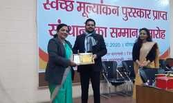 सनबीम स्कूल वरुणा व अन्नपूर्णा बने शहर के सबसे स्वच्छ विद्यालय, नगर आयुक्त ने किया सम्मानित