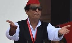 भर्ती घोटाले पर आजम बोले, जब चाहें हथकड़ी डालकर ले जाएं भर्ती घोटाले पर आजम बोले, जब चाहें हथकड़ी डालकर ले जाएं