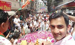 केजरीवाल को गंभीर चुनौती - आरोप साबित हुए तो जनता के सामने फांसी पर लटक जाऊंगा