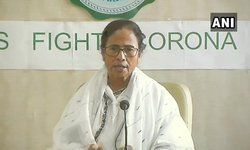 पूरा पश्चिम बंगाल आज शाम पांच बजे से 31 मार्च तक लॉकडाउन रहेगा।  राज्य में अभी तक कोरोना वायरस से संक्रमित सात मरीजों की पुष्टि हुई है। वहीं एक व्यक्ति की मौत भी हो गई है।