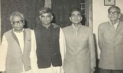 आइए जानते हैं देश के इस महान, प्रखर चिन्तक और समाजवादी राजनेता को विस्तार से...