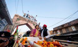 क्या प्रधान बंदी जी कन्नौज आ रहे हैं? देश में नोटबंदी, प्रदेश में काम बंदी,  -अखिलेश यादव