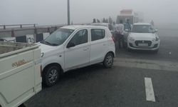 कोहरे का कहर : बागपत में कोहरे के कारण भिड़े 25 वाहन, 35 लोग घायल