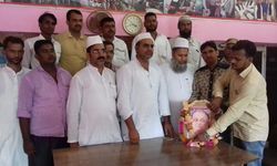 बिलारी में सपाइयों ने मनाया जनेश्वर मिश्र का जन्मदिन बिलारी में सपाइयों ने मनाया जनेश्वर मिश्र का जन्मदिन