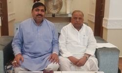 शिष्टाचार सीखें, मर्यादित बनें युवा : मुलायम शिष्टाचार सीखें, मर्यादित बनें युवा : मुलायम