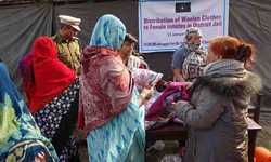 जिला कारागार में महिला कैदियों को गर्म कपड़े बांटकर ठंड से राहत देने का प्रयास