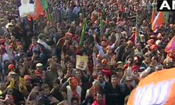 थोड़ी देर में दिल्ली के कड़कड़डूमा में चुनावी रैली को संबोधित करेंगे पीएम मोदी, रैली स्थल पर भारी भीड़।