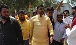 सैकड़ो लोगों के साथ समाजसेवी अंकुर तिवारी ने गठबंधन प्रत्याशी कुशल तिवारी को समर्थन दिया