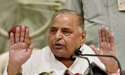 लखनऊ: मुलायम सिंह का कल मनाया जाएगा जन्मदिन, 11 बजे सैफई में जन्मदिन पर चंदगीराम स्टेडियम में दंगल का आयोजन, लखनऊ में शिवपाल के आफिस पर , समाजवाद एवं धर्मनिरपेक्षता पर संगोष्ठी। लखनऊ: मुलायम सिंह का कल मनाया जाएगा जन्मदिन, 11 बजे सैफई में जन्मदिन पर चंदगीराम स्टेडियम में दंगल का आयोजन, लखनऊ में शिवपाल के आफिस पर , समाजवाद एवं धर्मनिरपेक्षता पर संगोष्ठी।