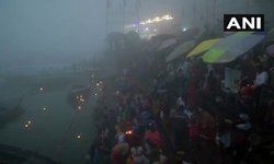 देश मना रहा मकर संक्रांति, काशी में श्रद्धालुओं ने लगाई डुबकी #आस्था_की_खिचड़ी देश मना रहा मकर संक्रांति, काशी में श्रद्धालुओं ने लगाई डुबकी #आस्था_की_खिचड़ी