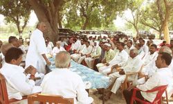 समाजवादियों की बढती ताकत से घबराकर शिलान्यास का शिलान्यास कर रहे है मोदी योगी-पारसनाथ यादव समाजवादियों की बढती ताकत से घबराकर शिलान्यास का शिलान्यास कर रहे है मोदी योगी-पारसनाथ यादव