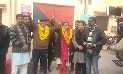 दारापुरी और सदफ जाफर रिहा, बोलीं- पुलिसकर्मियों ने मारी लात दारापुरी और सदफ जाफर रिहा, बोलीं- पुलिसकर्मियों ने मारी लात