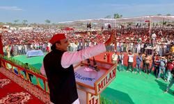 नया गठबंधन से नया प्रधानमंत्री, उसी से होगा विकास : अखिलेश