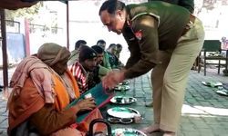 पुलिस ने निभाया इंसानियत का फर्ज, थाने में की रेप पीड़िता की तेरहवीं पुलिस ने निभाया इंसानियत का फर्ज, थाने में की रेप पीड़िता की तेरहवीं