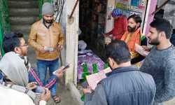 सीएए पर अल्पसंख्यक समुदाय को बिल का पम्फलेट बांटकर जागरूक किया गया सीएए पर अल्पसंख्यक समुदाय को बिल का पम्फलेट बांटकर जागरूक किया गया