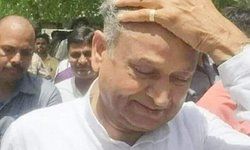 सौ बच्चों के मौत पर मौन गहलोत सरकार सौ बच्चों के मौत पर मौन गहलोत सरकार