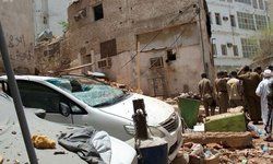 मक्का मस्जिद के पास फिदायीन हमला, 11 लोग घायल