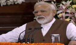 गरीबों के जैसे ही अल्पसंख्यकों के साथ भी छल किया गया। उन्हें डराकर रखा गया, अच्छा होता उनका विकास होता। उन्हें केवल वोटबैंक के रूप में इस्तेमाल किया गया। हमें उनका विश्वास जीतना हैः नरेंद्र मोदी