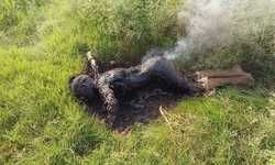 इटावा खेत के पास सुलगती हुई मिली अज्ञात महिला की लाश,क्षेत्र में फैली दहशत आस पास के लोगो ने पुलिस को दी सूचना,थाना बकेवर क्षेत्र का मामला ।