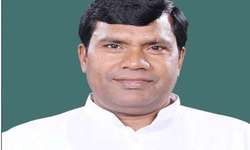 सपा ने मिर्जापुर से बदला प्रत्याशी, अब राम चरित्र निषाद लड़ेंगे चुनाव