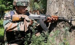 त्राल मुठभेड़ में सुरक्षाबलों ने 2 आतंकियों को किया ढेर