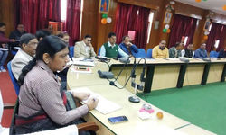 प्रधानमन्त्री आवास योजना शहरी के अन्तर्गत निर्माणाधीन आवासों की समीक्षा