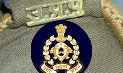 औरैया पुलिस ने 10 हजार के इनामी बदमाश कल्लू को किया गिरफ्तार औरैया पुलिस ने 10 हजार के इनामी बदमाश कल्लू को किया गिरफ्तार