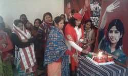 पूर्व सांसद डिम्पल यादव का जन्मदिन बड़े ही धूमधाम के साथ मनाया गया पूर्व सांसद डिम्पल यादव का जन्मदिन बड़े ही धूमधाम के साथ मनाया गया