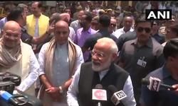 मैं काशी के लोगों के प्रति आभार व्यक्त करता हूं। उन्होंने 5 साल बाद फिर से मुझे आशीर्वाद दिया है। ऐसा भव्य रोड शो कल काशी में ही संभव था।