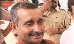 अलसुबह CBI हिरासत में लिए गए बीजेपी विधायक कुलदीप सेंगर अलसुबह CBI हिरासत में लिए गए बीजेपी विधायक कुलदीप सेंगर