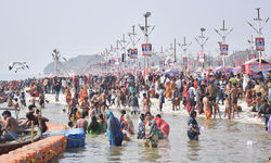 मौनी अमावस्या के मद्देनजर, माघ मेले में सभी वाहनों के प्रवेश पर लगी रोक मौनी अमावस्या के मद्देनजर, माघ मेले में सभी वाहनों के प्रवेश पर लगी रोक