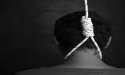 कर्ज में डूबे व्यक्ति ने फांसी लगाकर की आत्महत्या