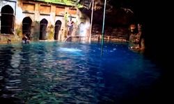 इस जादुई कुंड का रहस्य जानने में वैज्ञानिक भी हुए फ़ैल, आपदा आने से पहले करता हैं भविष्यवाणी इस जादुई कुंड का रहस्य जानने में वैज्ञानिक भी हुए फ़ैल, आपदा आने से पहले करता हैं भविष्यवाणी