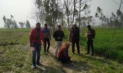 एसडीएम के निर्देश पर राजस्व टीम ने मेढ़ का विवाद निपटाया एसडीएम के निर्देश पर राजस्व टीम ने मेढ़ का विवाद निपटाया