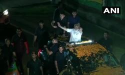 पीएम मोदी का रोडशो शुरू, मोदी-मोदी के गगनभेदी नारे से गूंजी रांची
