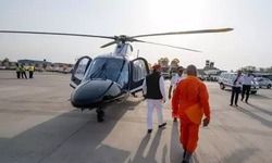 योगी को अखिलेश रखते हैं अपने चुनाव प्रचार में साथ