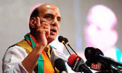 लखनऊ लोकसभा सीट से राजनाथ सिंह को चुनौती देने वाले आपस में ही अलग-थलग