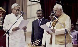 नीतीश कुमार कैबिनेट विस्‍तार: पिछड़े, सवर्ण और दलित समुदाय से कुल 26 मंत्रियों ने ली शपथ