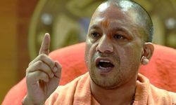 योगी आदित्यनाथ ने औरंगजेब से की अखिलेश की तुलना